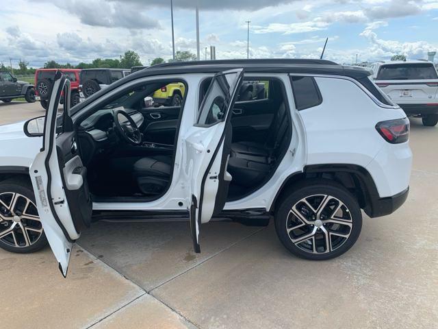 new 2024 Jeep Compass car, priced at $40,965