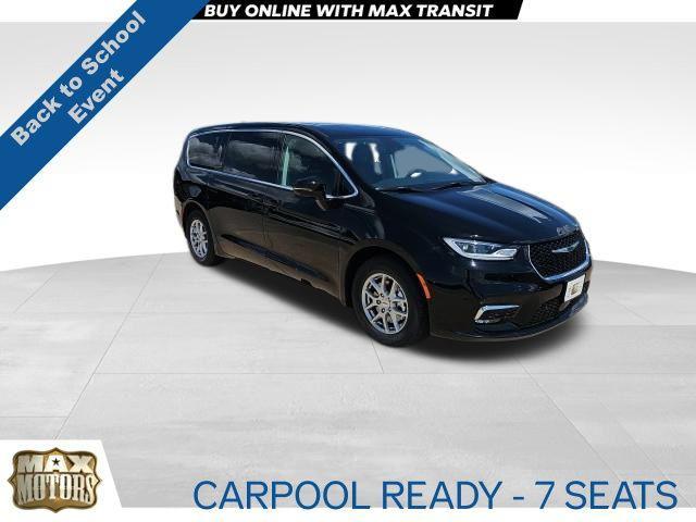 new 2024 Chrysler Pacifica car, priced at $43,345