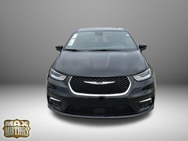 new 2026 Chrysler Pacifica car, priced at $52,834