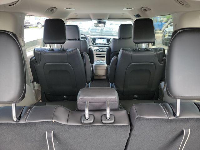 new 2023 Chrysler Pacifica Hybrid car, priced at $51,893