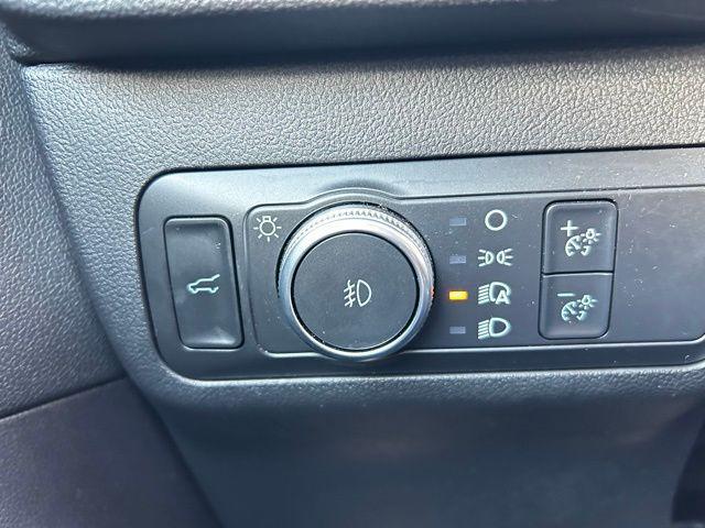 used 2022 Ford Escape car, priced at $24,370