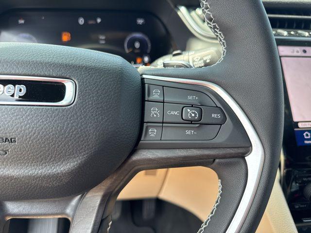 new 2025 Jeep Grand Cherokee L car, priced at $44,472