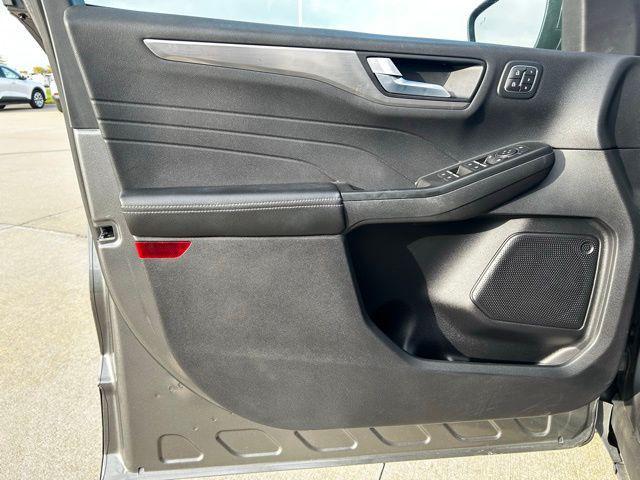 used 2022 Ford Escape car, priced at $25,768