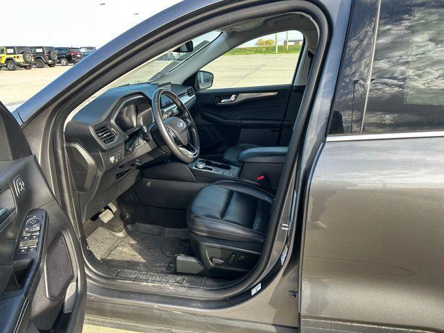 used 2022 Ford Escape car, priced at $25,768