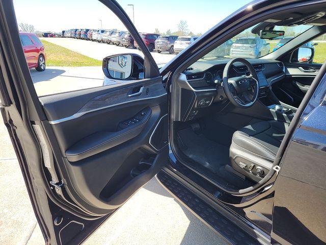 new 2024 Jeep Grand Cherokee car, priced at $53,445