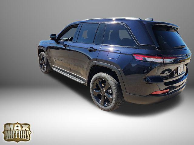 new 2024 Jeep Grand Cherokee car, priced at $48,945