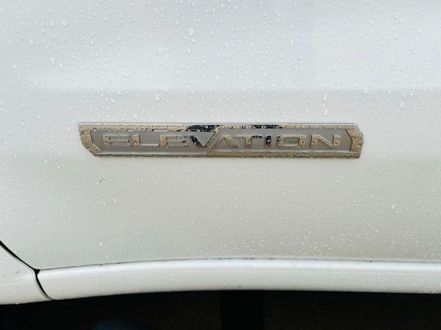 used 2022 GMC Sierra 1500 car, priced at $39,593