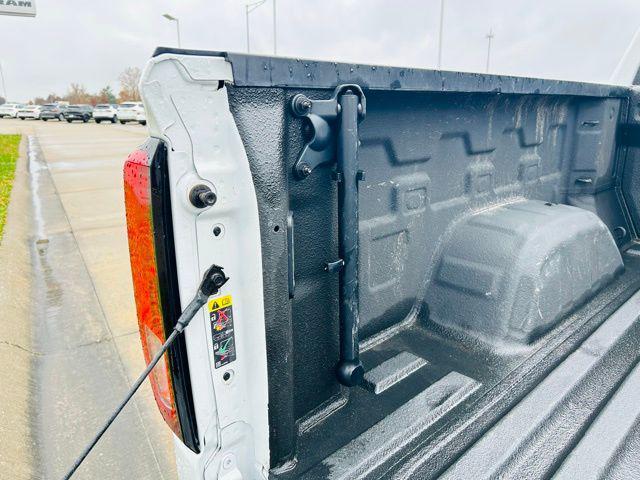 used 2022 GMC Sierra 1500 car, priced at $39,593