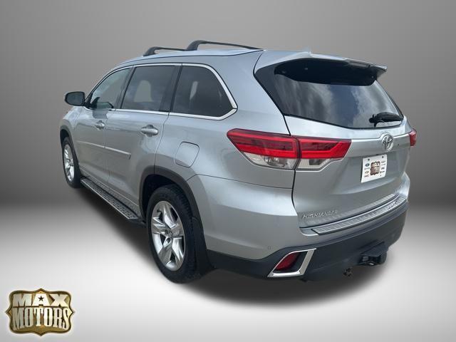 used 2017 Toyota Highlander car, priced at $21,597