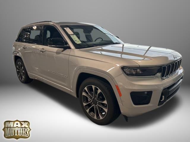 new 2025 Jeep Grand Cherokee car, priced at $61,105