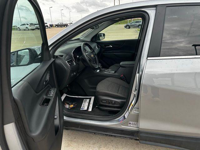 used 2024 Chevrolet Equinox car, priced at $22,899