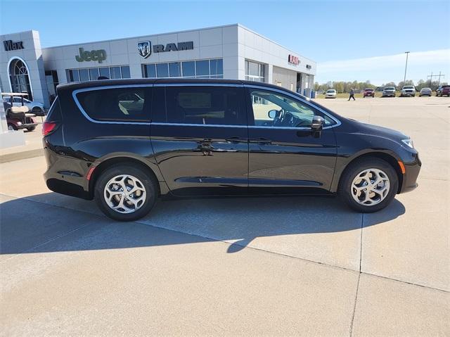 new 2024 Chrysler Pacifica car, priced at $54,941
