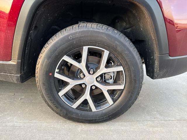 new 2025 Jeep Grand Cherokee car, priced at $46,310