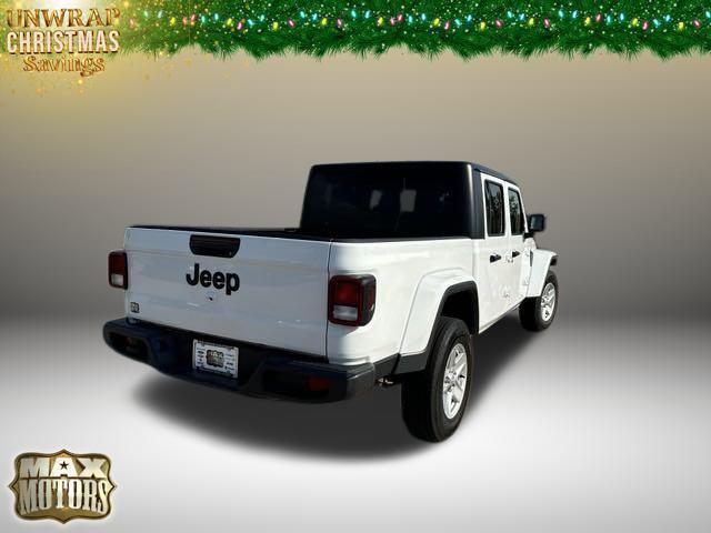 used 2022 Jeep Gladiator car, priced at $28,544