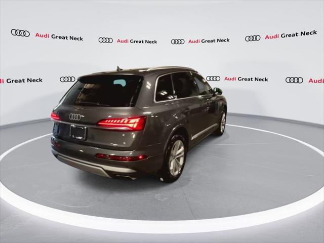 new 2025 Audi Q7 car, priced at $60,953