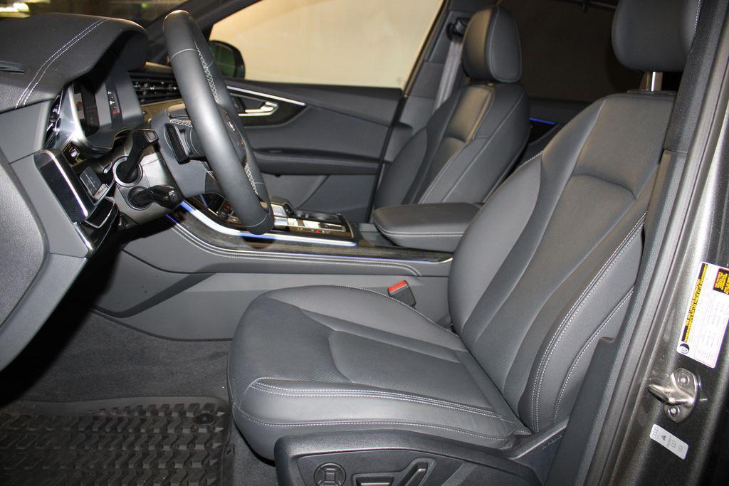 used 2025 Audi Q7 car, priced at $57,998