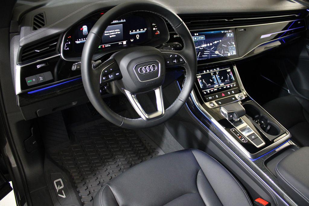 used 2025 Audi Q7 car, priced at $57,998