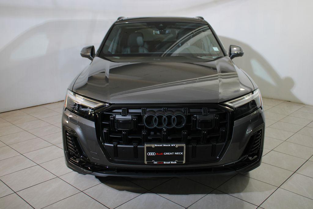 used 2025 Audi Q7 car, priced at $57,998