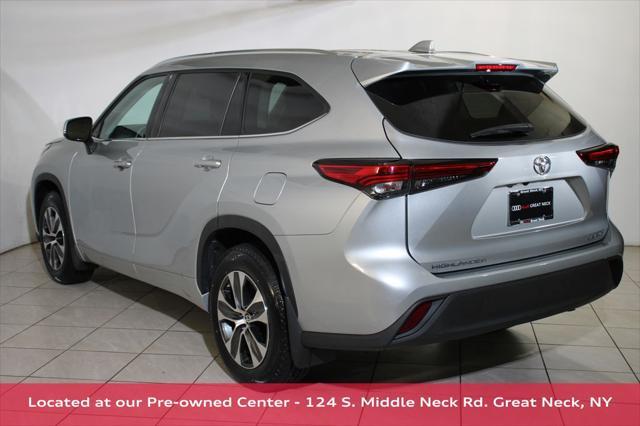 used 2021 Toyota Highlander car, priced at $33,500