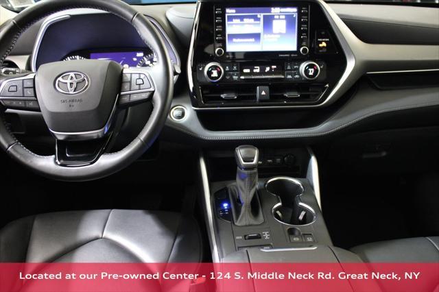 used 2021 Toyota Highlander car, priced at $33,500