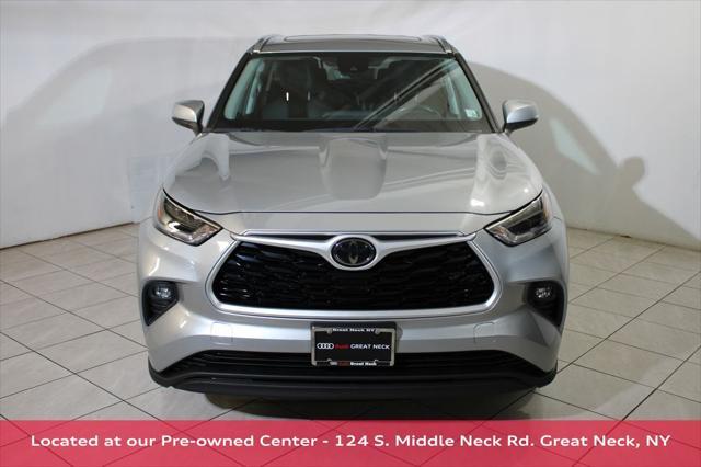 used 2021 Toyota Highlander car, priced at $33,500
