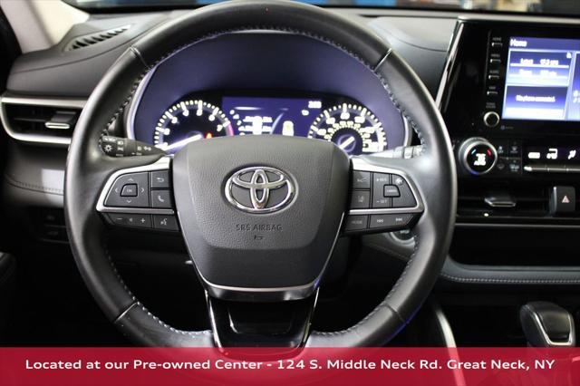 used 2021 Toyota Highlander car, priced at $33,500