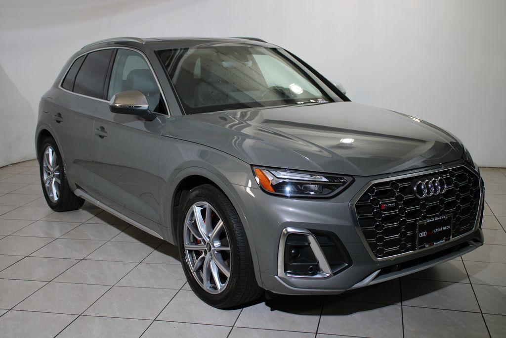 used 2023 Audi SQ5 car, priced at $44,062