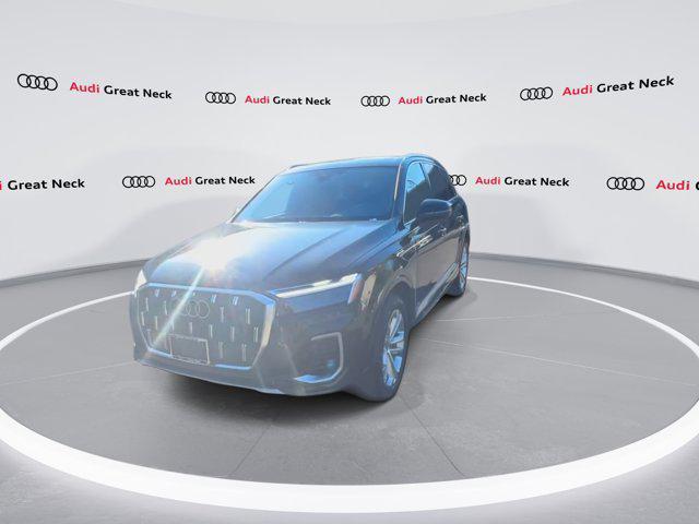 new 2025 Audi Q7 car, priced at $74,950