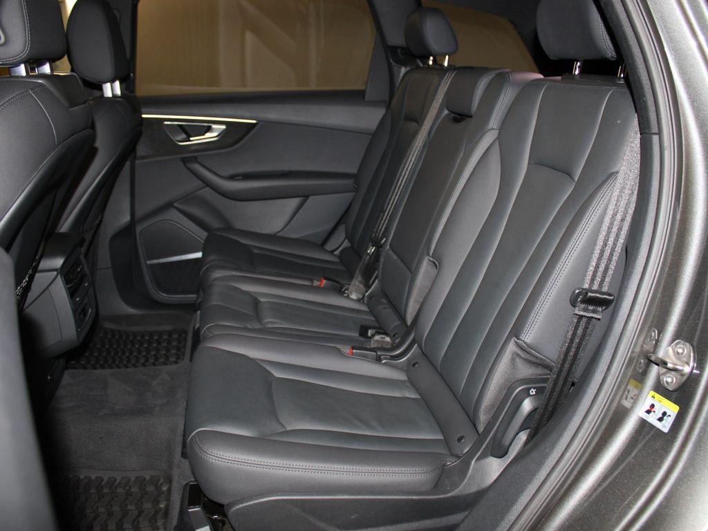 used 2021 Audi Q7 car, priced at $28,317