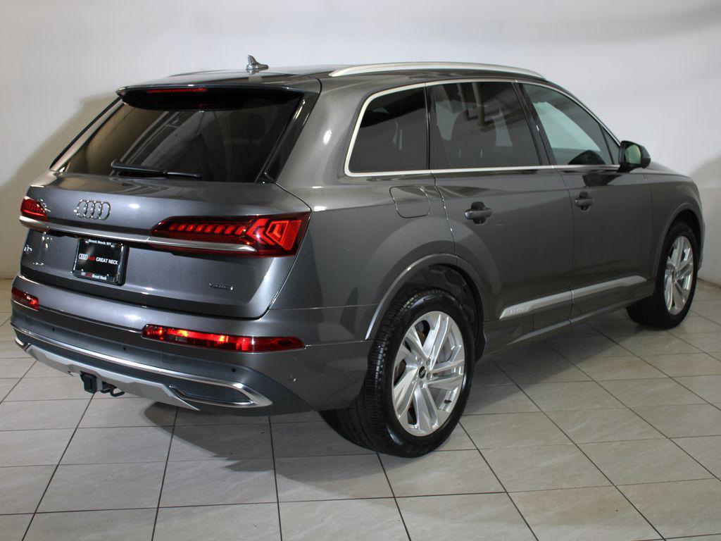 used 2021 Audi Q7 car, priced at $28,317