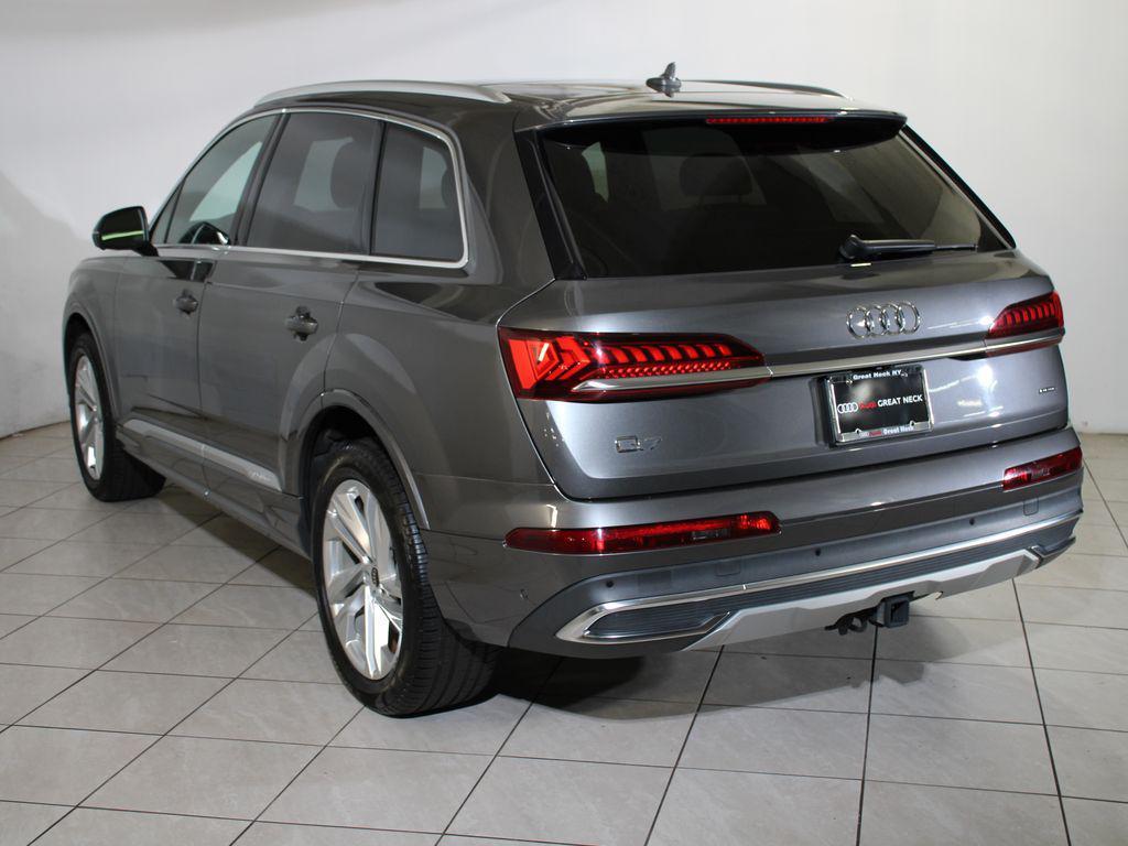 used 2021 Audi Q7 car, priced at $28,317