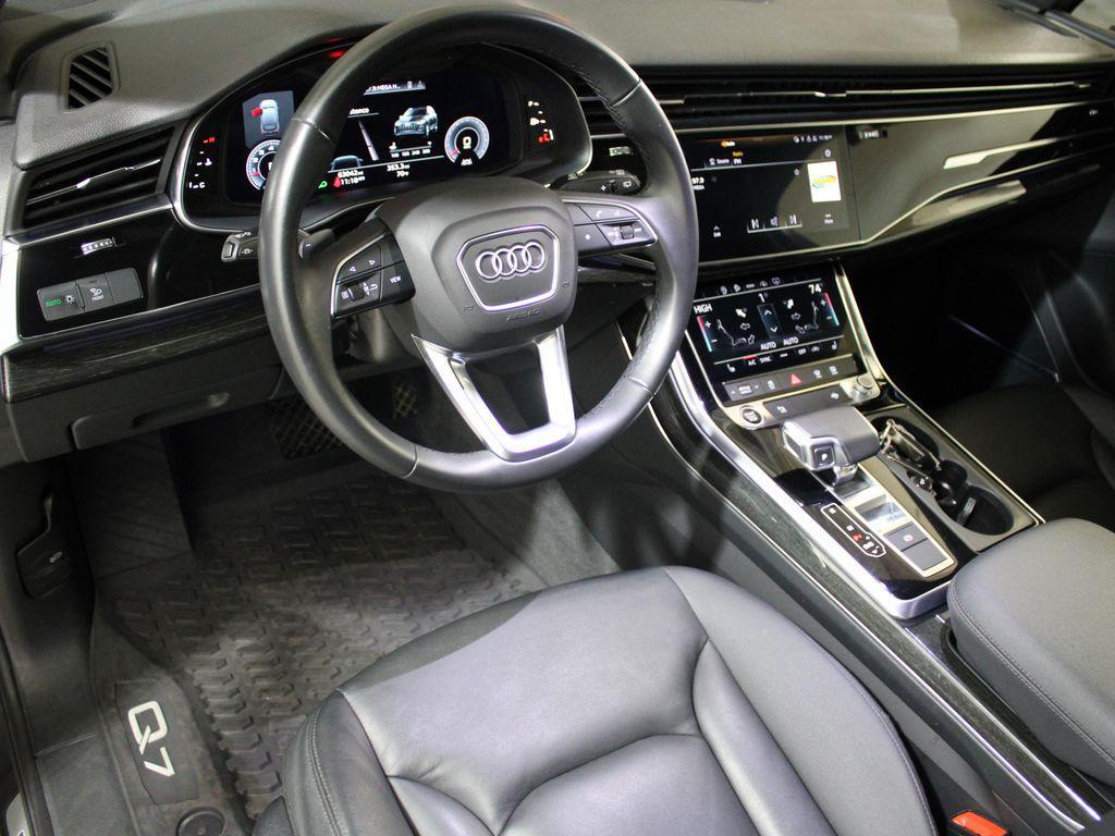 used 2021 Audi Q7 car, priced at $28,317