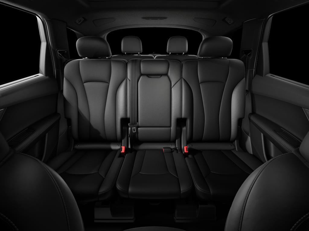 new 2025 Audi Q7 car, priced at $66,421