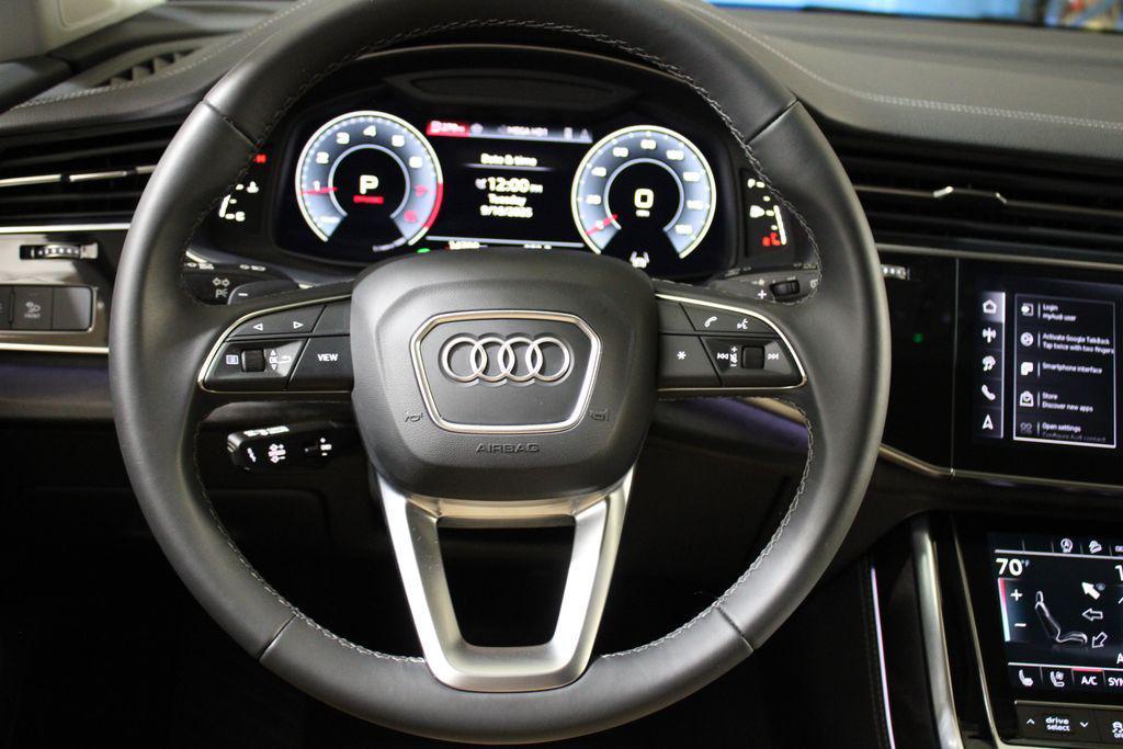 used 2025 Audi Q7 car, priced at $52,154