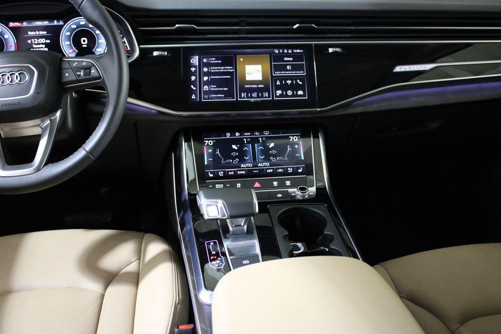 used 2025 Audi Q7 car, priced at $52,154