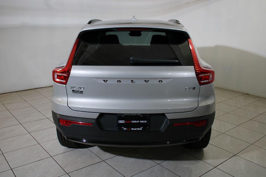 used 2024 Volvo XC40 car, priced at $32,094