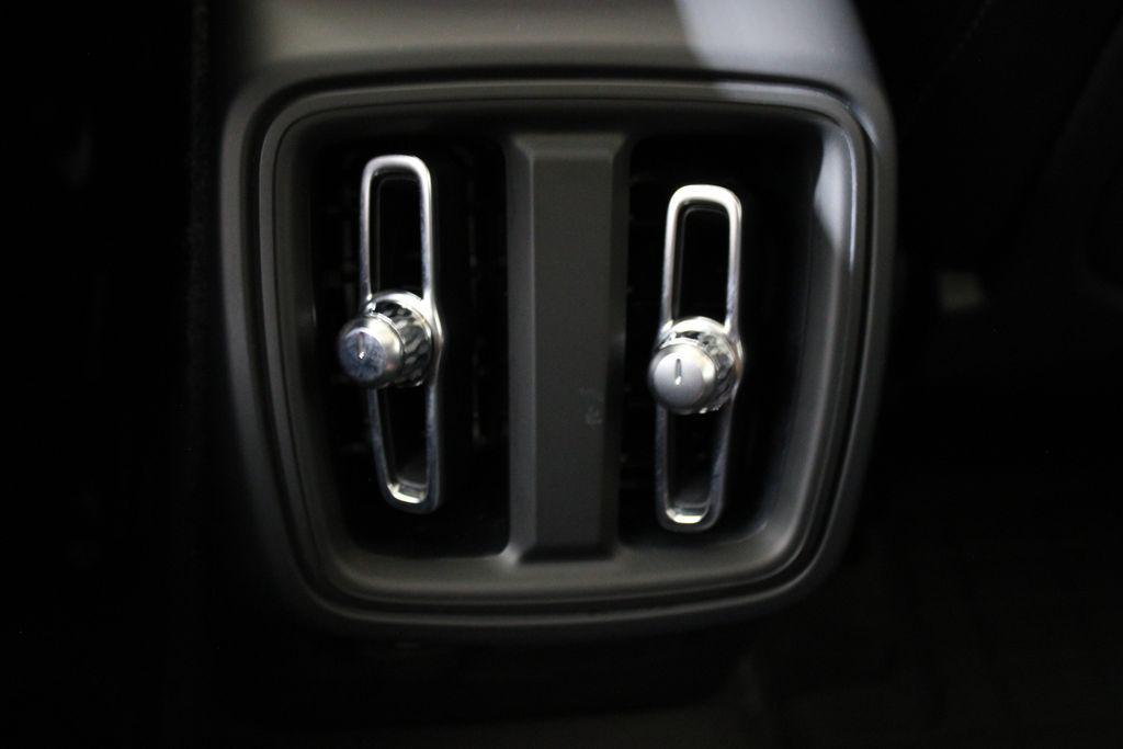 used 2024 Volvo XC40 car, priced at $32,094