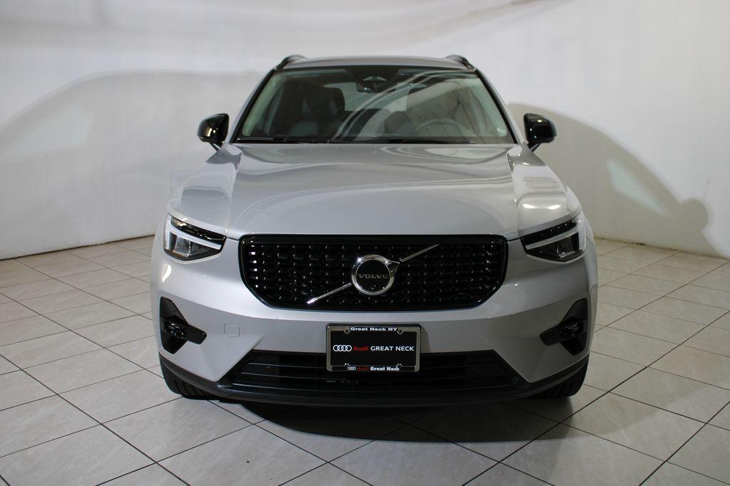 used 2024 Volvo XC40 car, priced at $32,094