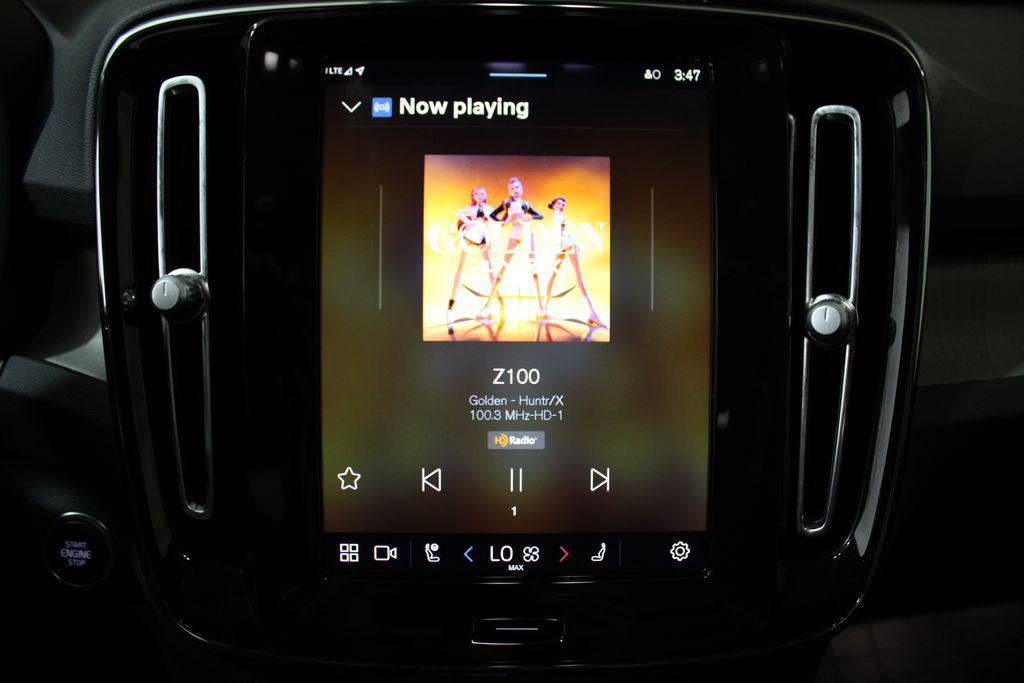 used 2024 Volvo XC40 car, priced at $32,094