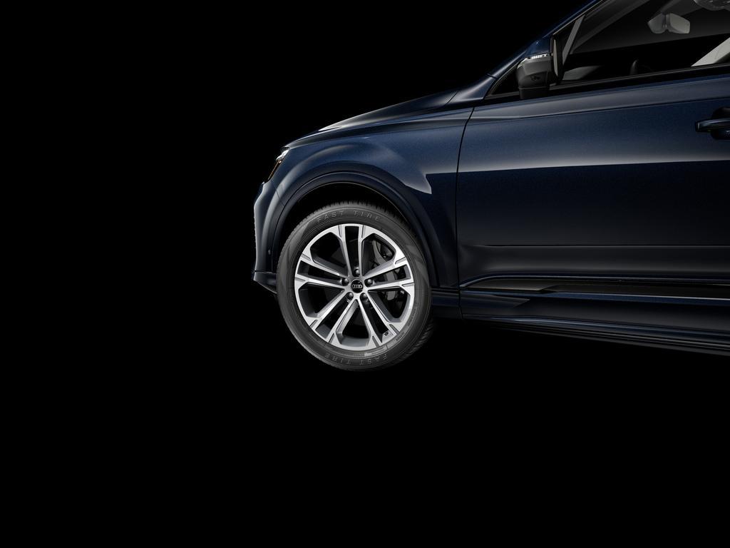 new 2026 Audi Q7 car, priced at $64,745