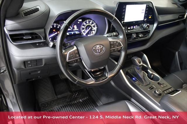 used 2021 Toyota Highlander car, priced at $31,500