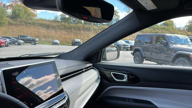 new 2025 Jeep Compass car, priced at $33,398