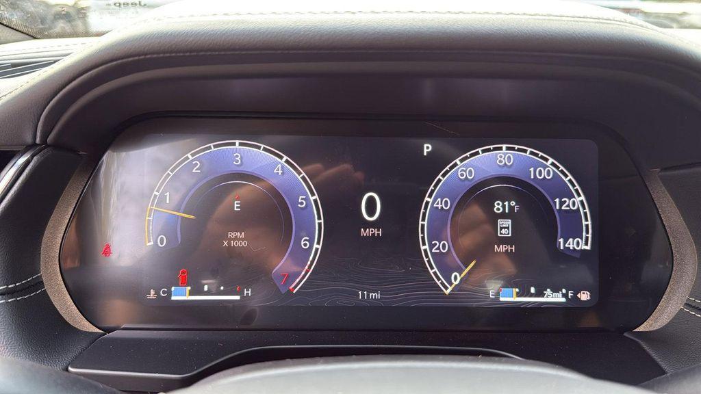 new 2025 Jeep Grand Cherokee car, priced at $57,498