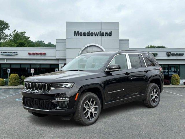 new 2025 Jeep Grand Cherokee car, priced at $50,010