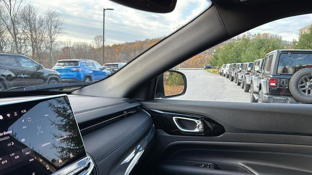 new 2026 Jeep Compass car, priced at $36,098