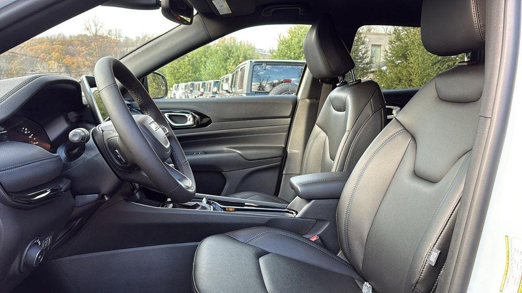 new 2026 Jeep Compass car, priced at $36,098