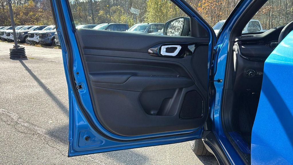 new 2026 Jeep Compass car, priced at $36,598