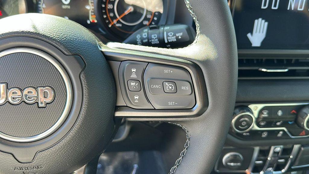 new 2025 Jeep Wrangler car, priced at $57,198