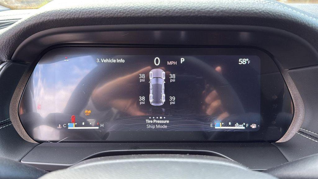 new 2025 Jeep Grand Cherokee car, priced at $46,998