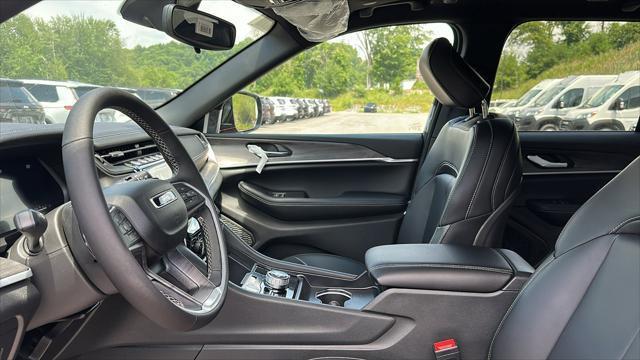 new 2024 Jeep Grand Cherokee car, priced at $52,298